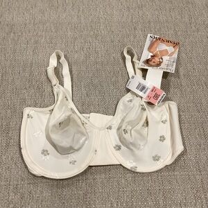 Warner's Flower Charms Underwire Back Closure Bra Size 38D